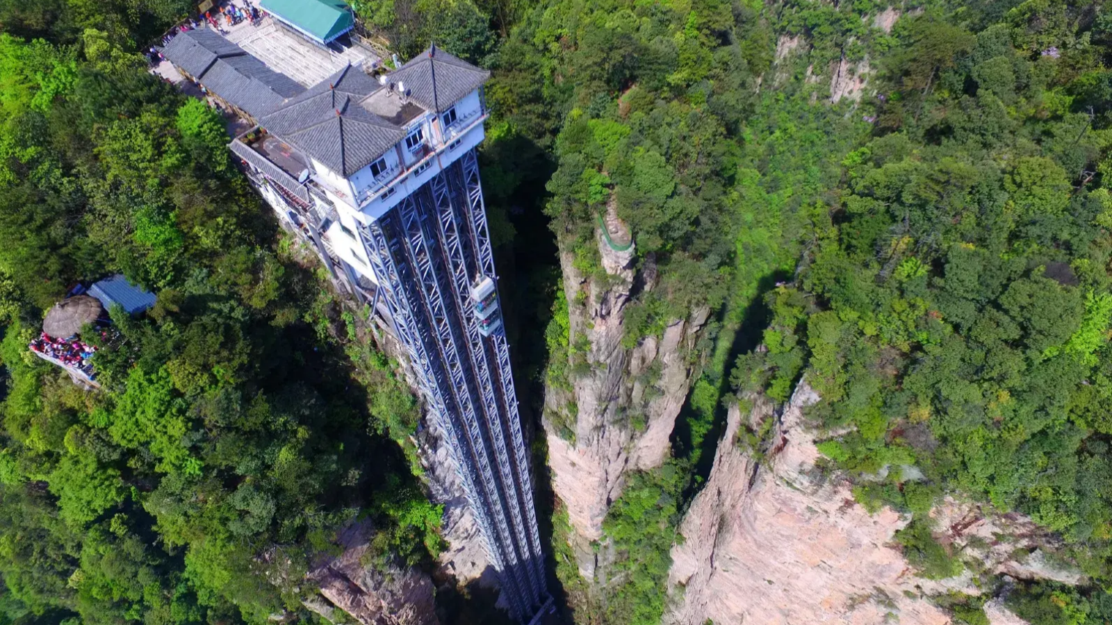 Bailong Elevator