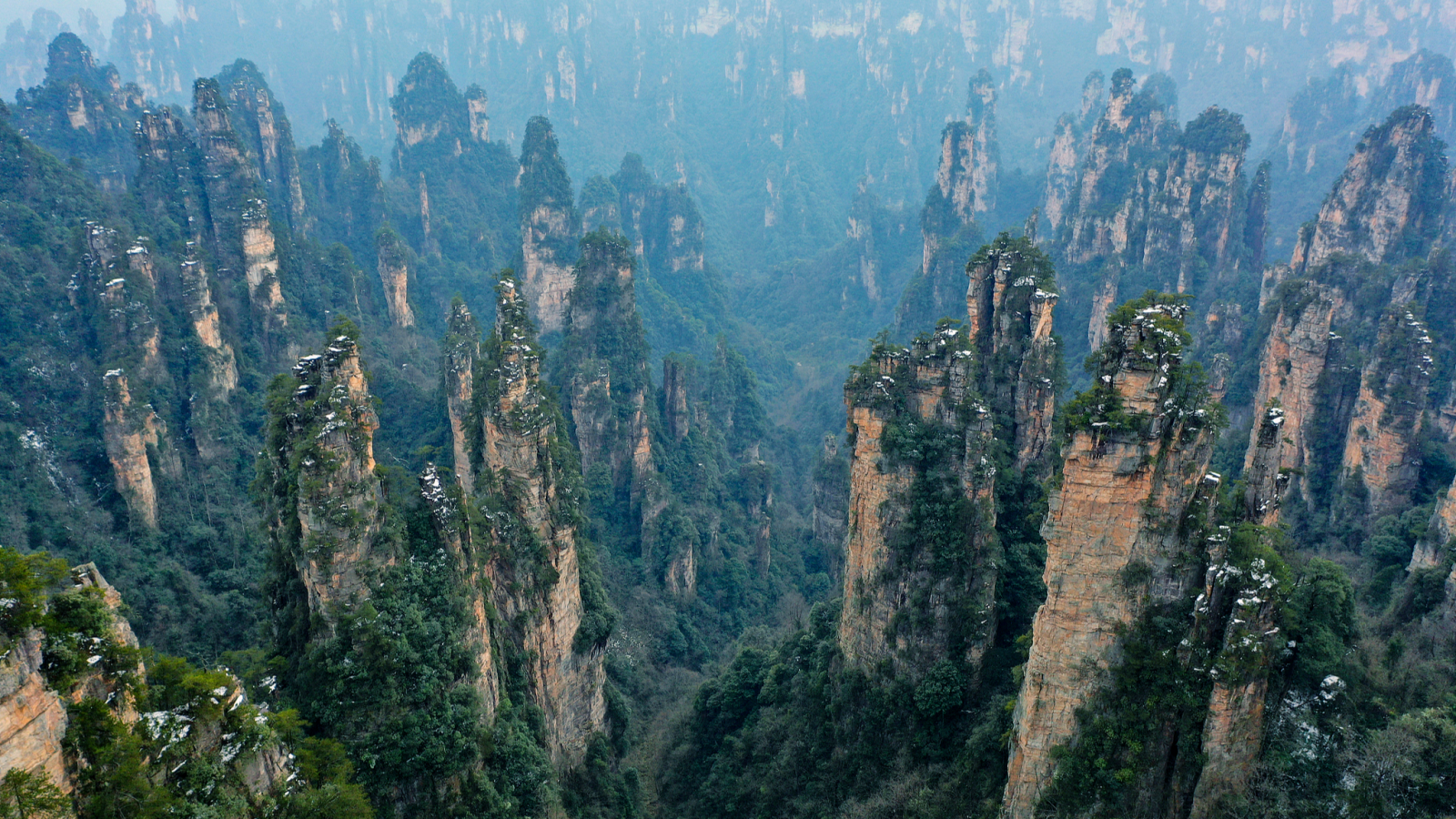 China's Avatar Hallelujah Mountains in Zhangjiajie
