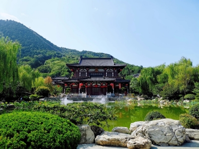 Huaqing Hot Springs