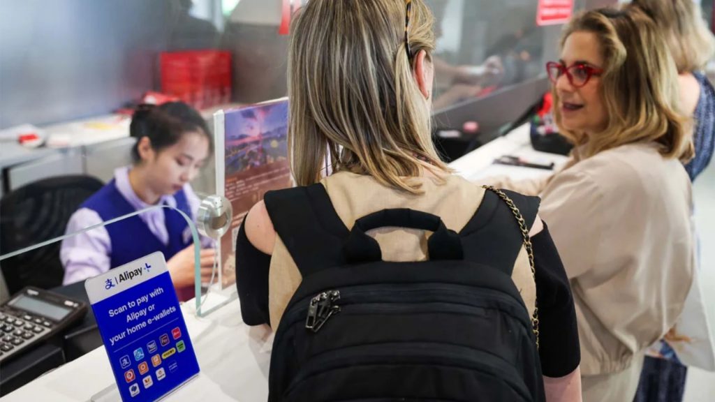 China Payment Guide: Using WeChat Pay & Alipay
