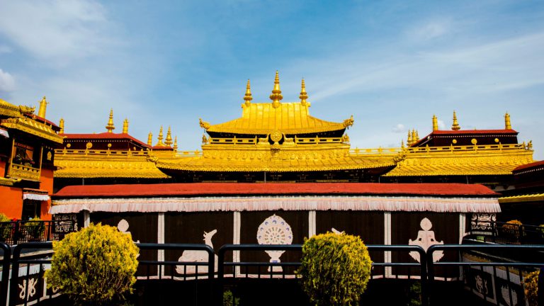 How to Prevent Elevation Sickness in Tibet: Essential Tips