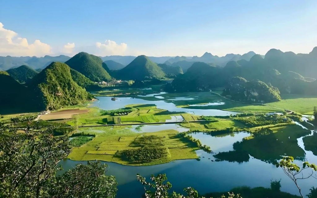 Puzhehei Scenic Area