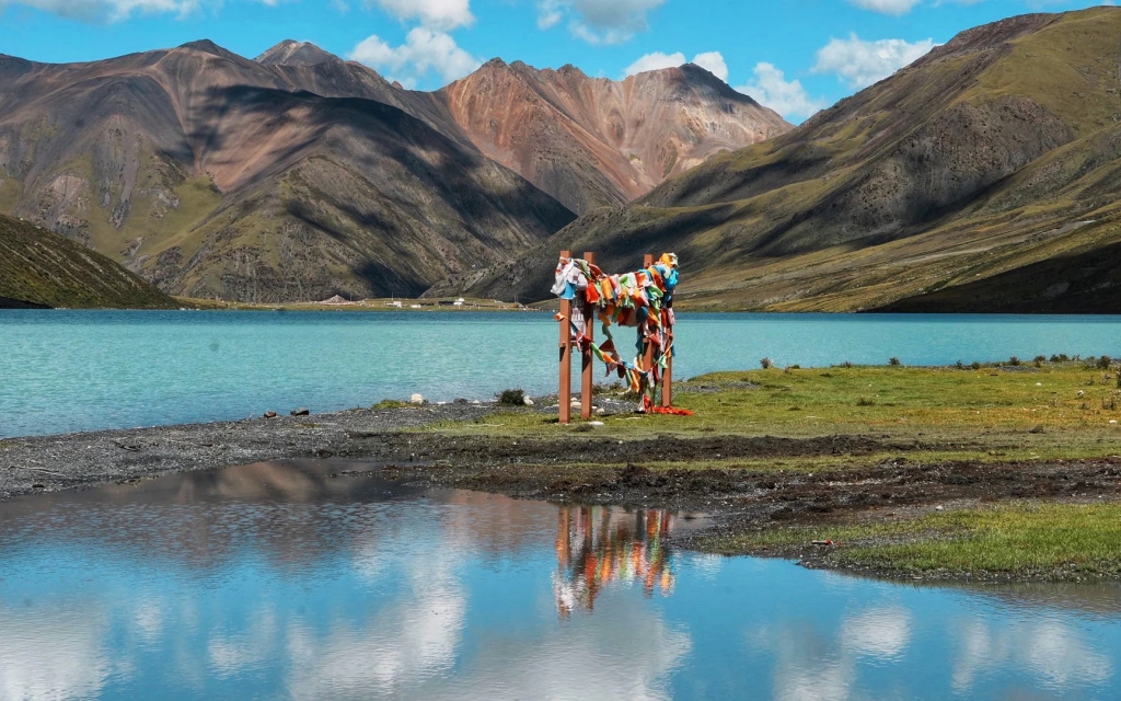 Sapu Sacred Mountain, Tibet