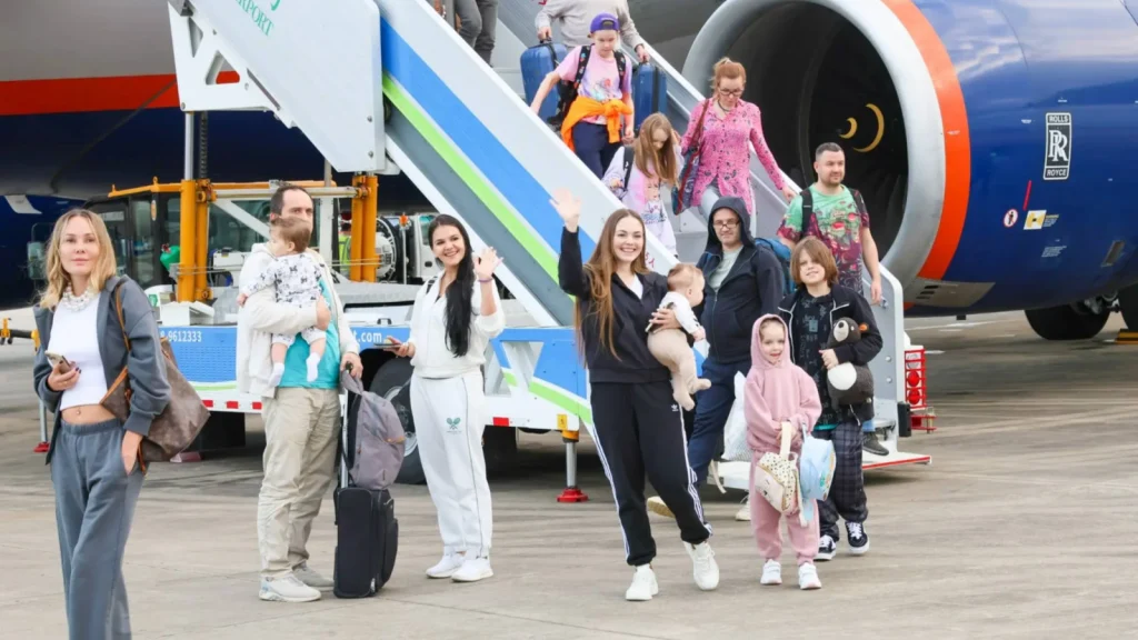 Travelers land at Sanya Phoenix International Airport