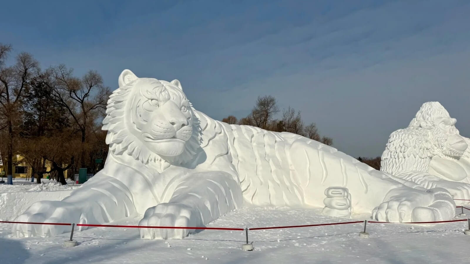 The snow sculpture in the Sun Island